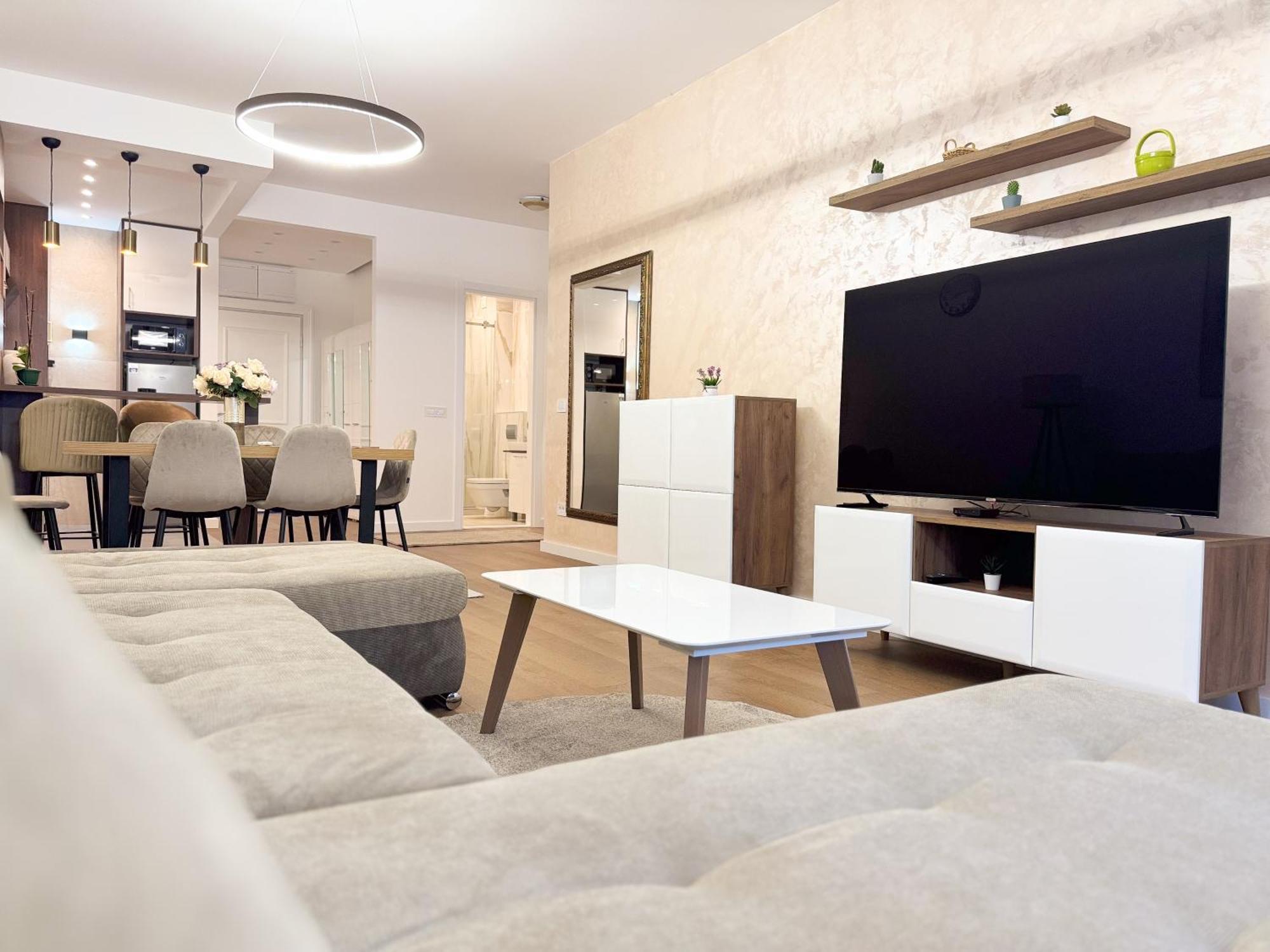 Cetinjska Palace Apartment